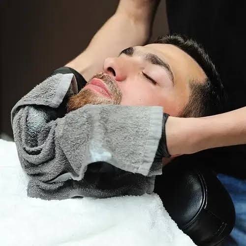 Royal Hot Towel Shave